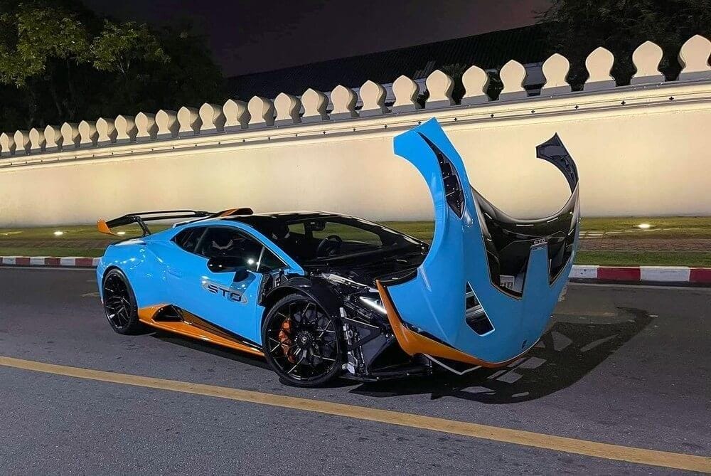 Siêu bò Lamborghini Huracan STO đầu tiên ĐNÁ có màn xuống đường 'gây nhức nhối'