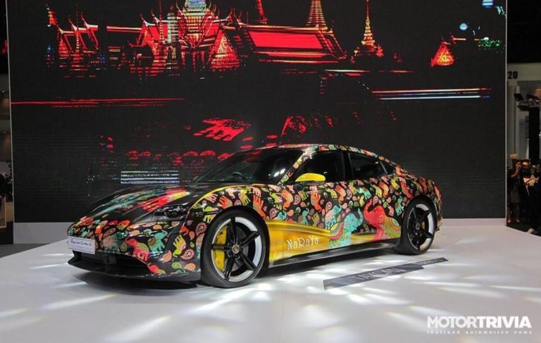 Porsche Taycan họa tiết 'hoa lá cành' khoe sắc tại triển lãm Thái Lan