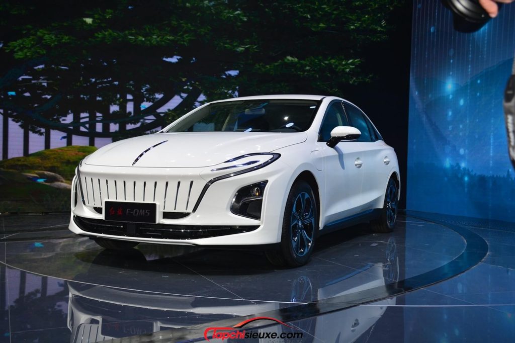 Hãng xe Trung Quốc Hongqi ra mắt mẫu sedan chạy điện, thiết kế đầu xe độc đáo