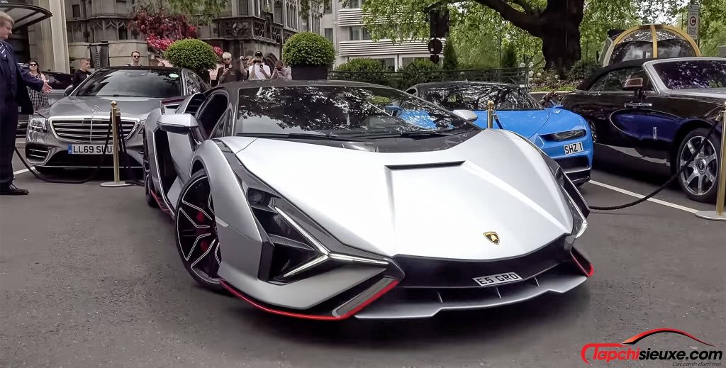 Lần đầu chứng kiến Lamborghini Sian Coupe có giá chỉ 92 tỷ đồng lăn bánh trên phố
