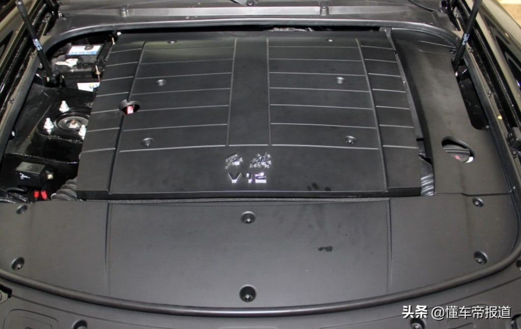 Mẫu xe Trung Quốc không có vô-lăng, lắp đèn chùm như khách sạn 5 sao vượt mặt Rolls-Royce