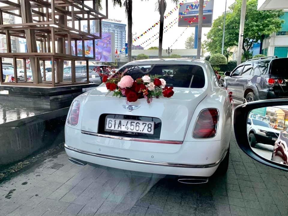 Bentley Mulsanne Speed biển khủng làm xe hoa trong đám cưới của cậu cả ở Bình Dương