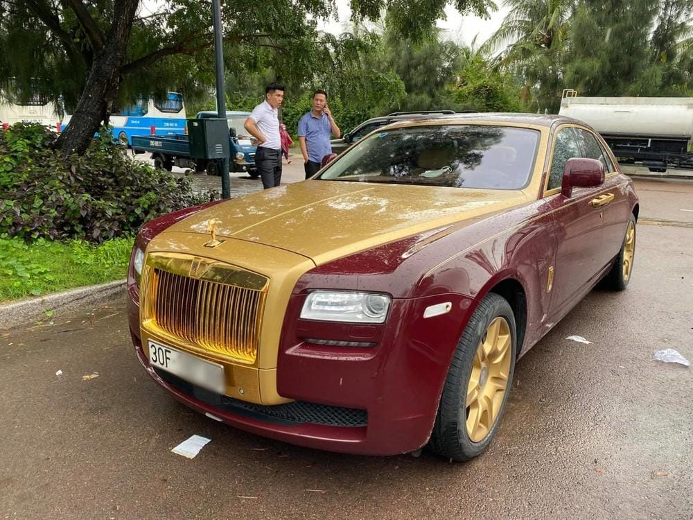 Chiếc xe siêu sang Rolls-Royce Ghost Series I này được đồn đoán có giá trên 20 tỷ đồng