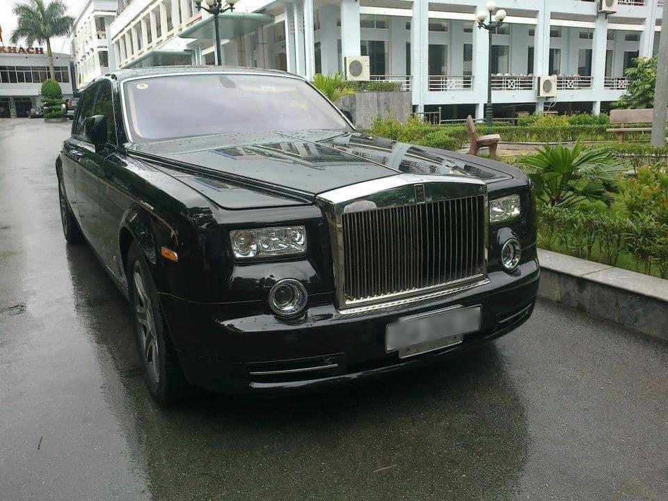 Chủ tịch Tân Hoàng Minh mới bị bắt giữ từng điều động Rolls-Royce Phantom Rồng ra đón cậu út nhà Big Bang