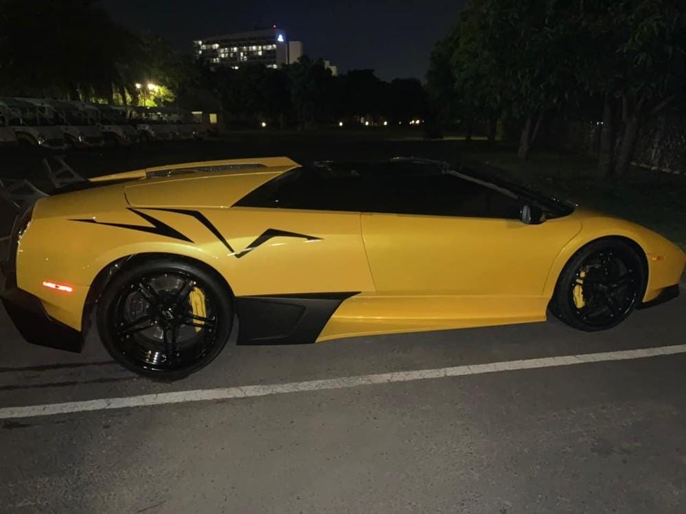 Lamborghini Murcielago LP640 mui trần của Gia Lai đã có mặt tại Nha Trang để chuẩn bị cho hành trình siêu xe vào ngày mai