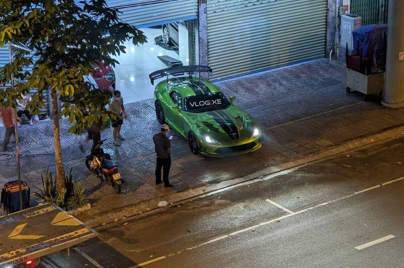 Video: "Mãng xà" Dodge SRT Viper ACR hàng độc âm thầm xuất hiện tại Việt  Nam - Tạp Chí Siêu Xe