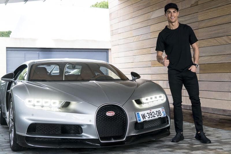 Diem mat bo suu tap Bugatti cua ngoi sao nguoi Bo Dao Nha Cristiano Ronaldo 9