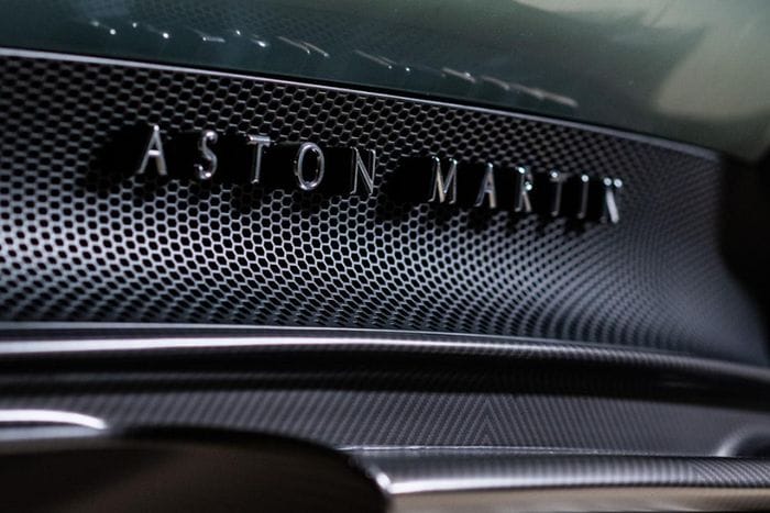 Giám đốc Sáng tạo của Aston Martin - Marek Reichman, Valhalla là cơ hội để đội ngũ thiết kế của Aston Martin thể hiện hiệu suất cực cao với hình thức và tỷ lệ mới, đồng thời tiếp cận hướng tới tương lai táo bạo của thương hiệu.