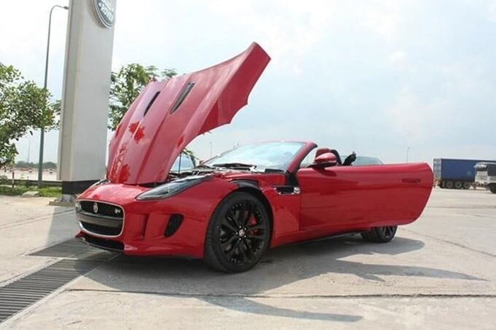  Jaguar F-Type R mui trần