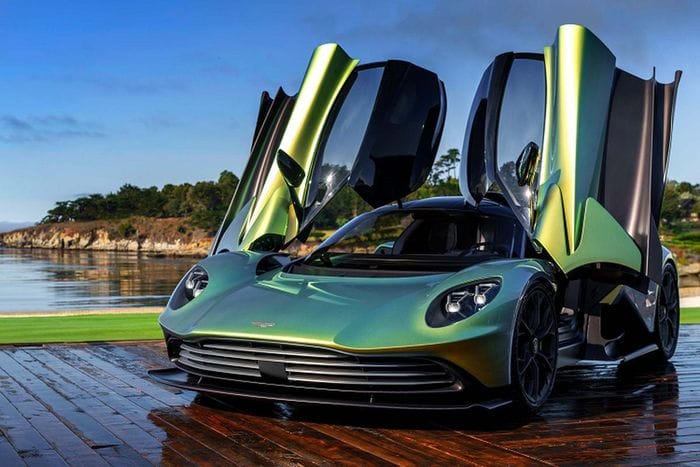 Aston Martin Valhalla được chế tạo với kỹ thuật về khung gầm, khí động học, chuyên môn điện tử trong Công thức 1 và hệ thống truyền động hybrid ở trung tâm, Valhalla như mang công nghệ đáng nể và chiếc siêu xe này như buổi trình diễn công nghệ đỉnh cao.