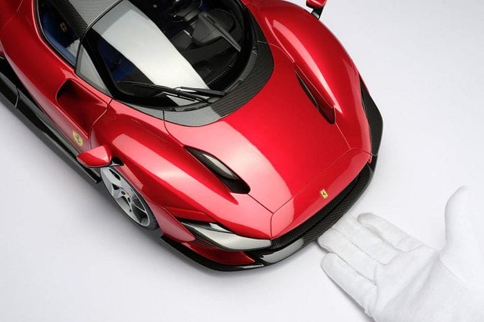 Ngoài động cơ và hộp số, Amalgam còn tạo ra mô hình thu nhỏ cho chiếc Ferrari chính xác. Tất nhiên, không có mô hình nào trong số này có giá rẻ.