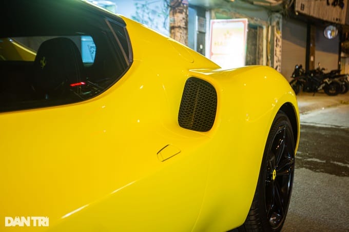 Lần đầu mua siêu xe, đại gia trẻ tuổi Hà thành chọn Ferrari hơn 23 tỷ đồng - 7
