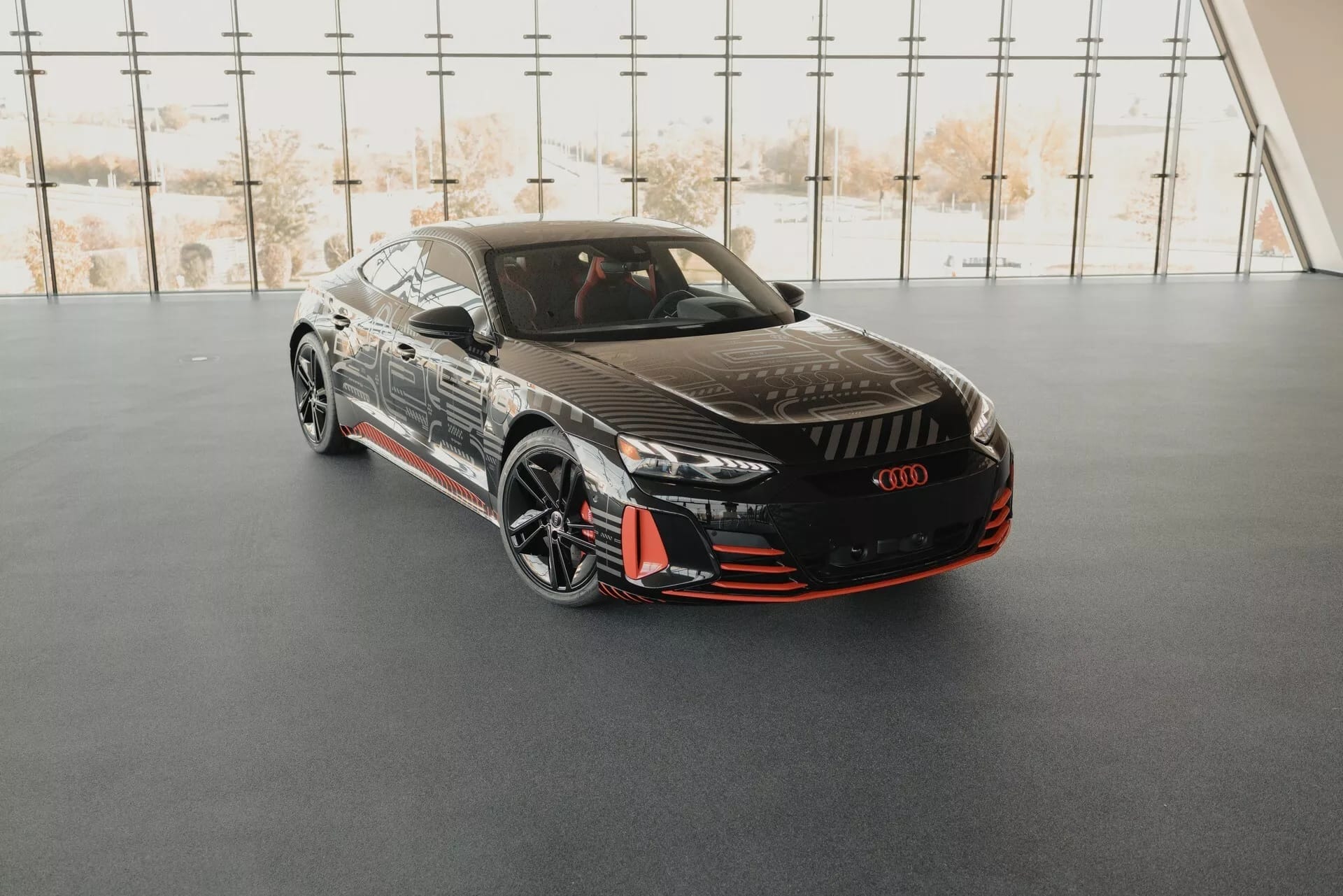 Audi e-tron RS GT bản đặc biệt ra mắt, giới hạn chỉ 75 chiếc toàn cầu audi-etron-gioi-han-autodaily-2.jpg