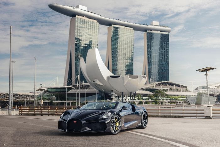  Sau khi ra mắt tại Monterey Car Week 2022, siêu phẩm Bugatti W16 Mistral đã có chuyến hành trình vòng quanh thế giới qua nhiều châu lục và quốc gia tiềm năng. 
