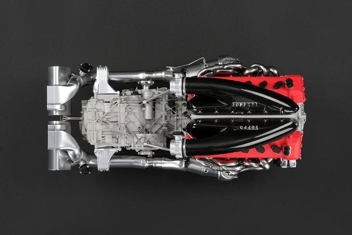 Động cơ F140HC trên Daytona SP3 là động cơ đốt trong mạnh nhất từng được Ferrari chế tạo. Với ý nghĩa đặc biệt như vậy, Amalgam chỉ sản xuất 599 mô hình động cơ và hộp số của Ferrari Daytona SP3.