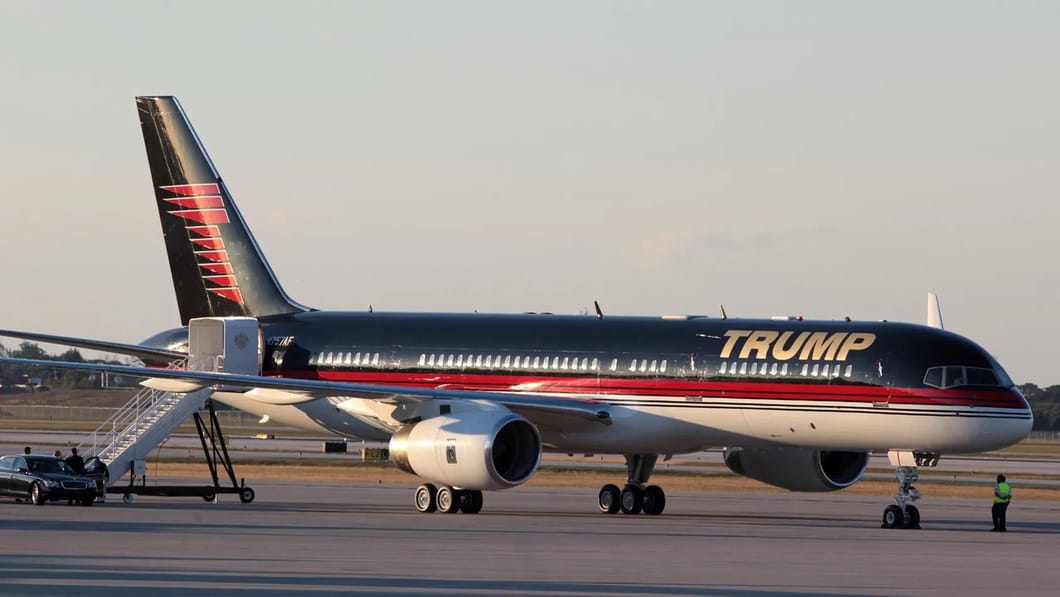 Bên trong máy bay dát vàng trị giá 100 triệu USD của Donald Trump: Tiện nghi hạng nhất - Ảnh 4.