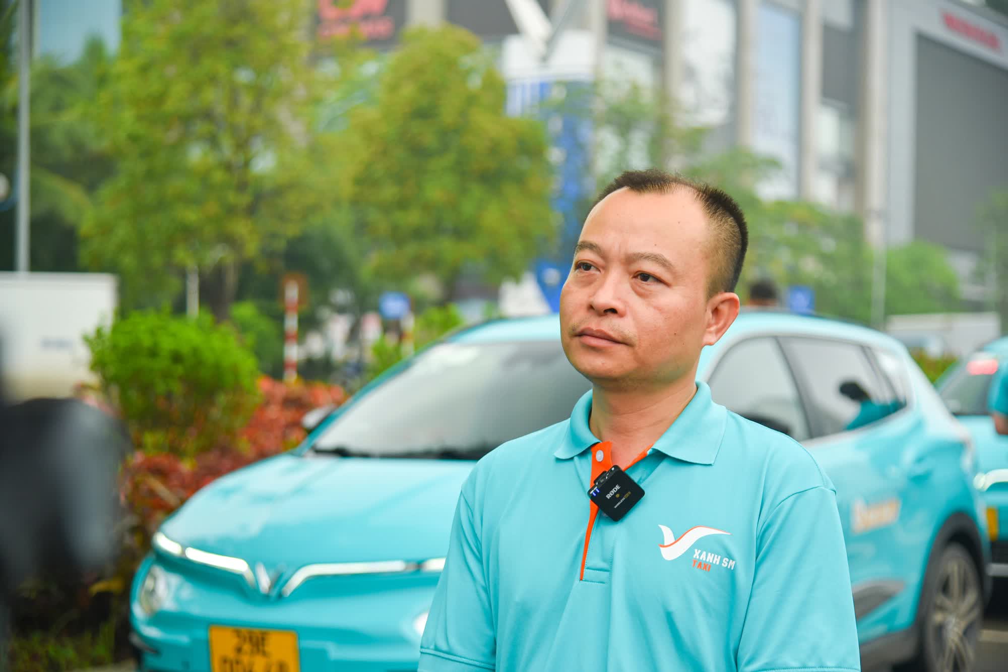 Chạy taxi SM nhanh 'giàu' hơn chạy Grab: Tiết kiệm 700 triệu tiền mua xe, ngày đi 100km kiếm hơn 20 triệu/tháng - Ảnh 2.