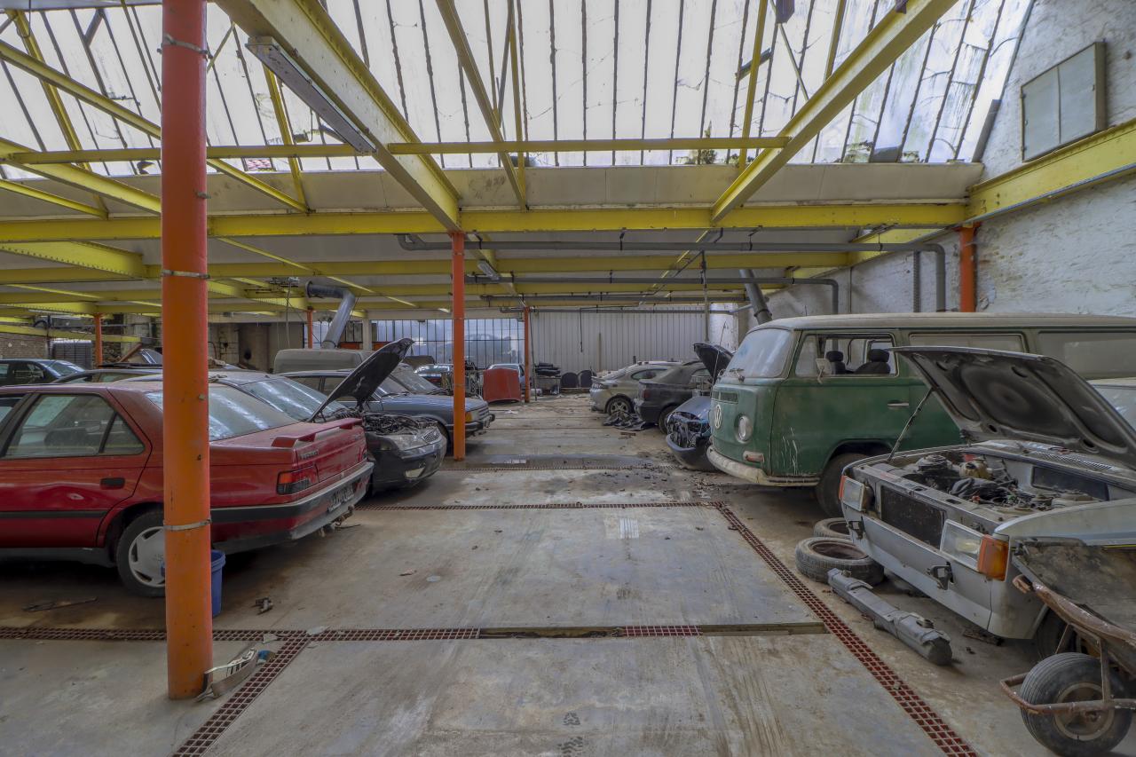 The classic VW campervan can be seen just to the right of the picture, and could make a good restoration project for the right owner