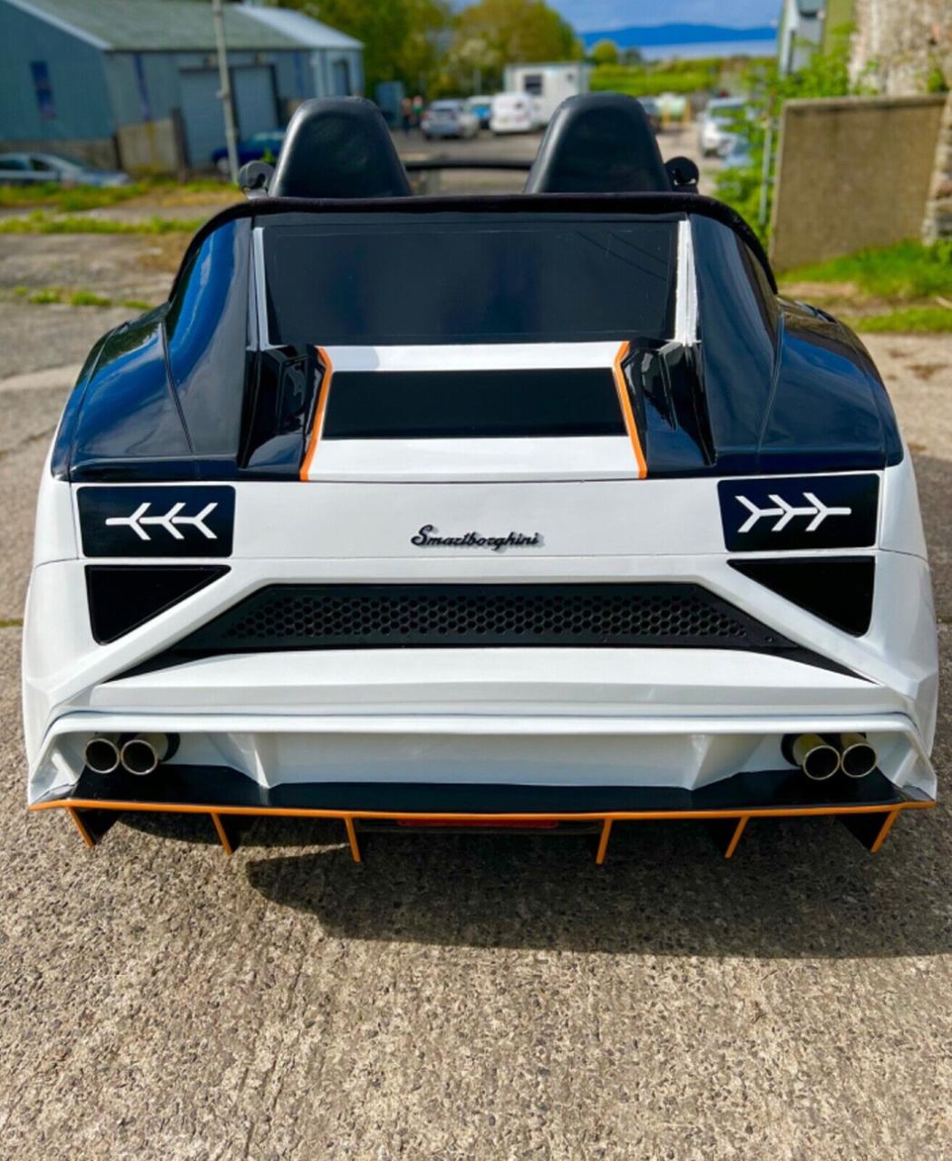 Smart Fortwo độ kiểu Lamborghini thành siêu xe cực ngắn - Ảnh 3.