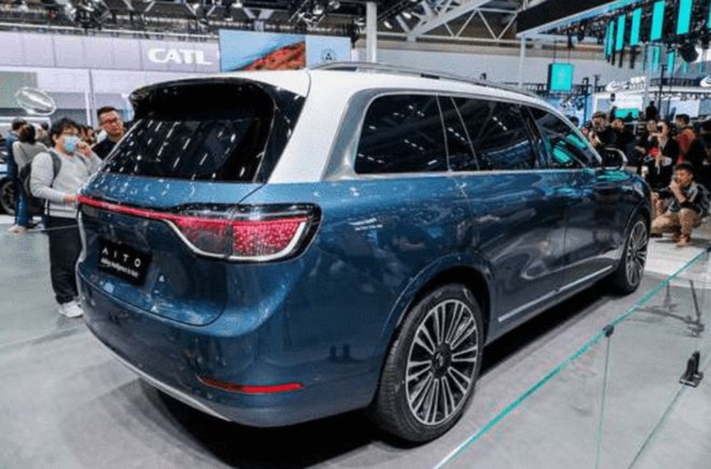 Huawei chính thức ra mắt SUV điện Aito M9 cùng phân khúc với VinFast VF 9 - 2