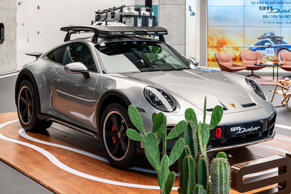 Porsche 911 Dakar thứ 3 về Việt Nam, sẽ cùng chủ xe đi xuyên lục địa Á - Âu - 2