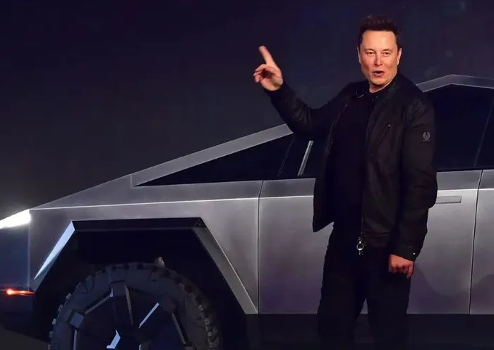 Elon Musk cho biết Tesla sẽ sớm mang đến gói nâng cấp giúp người dùng có thể sử dụng Cybertruck như một chiếc thuyền ít nhất 100m - Ảnh: Internet