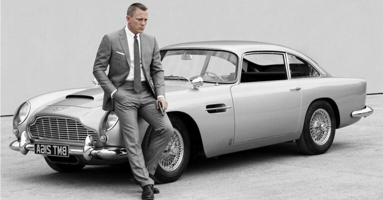 Ngắm trọn bộ "tất tần tật" dàn xe xuất hiện trong loạt phim "Điệp viên 007": Aston Martin chiếm đa số, có chiếc chỉ còn bộ khung