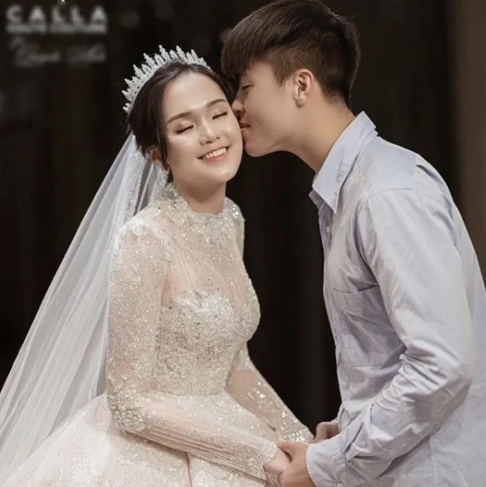Năm 2020, Duy Mạnh và Quỳnh Anh chính thức nên duyên vợ chồng với một đám cưới đẹp tựa cổ tích.