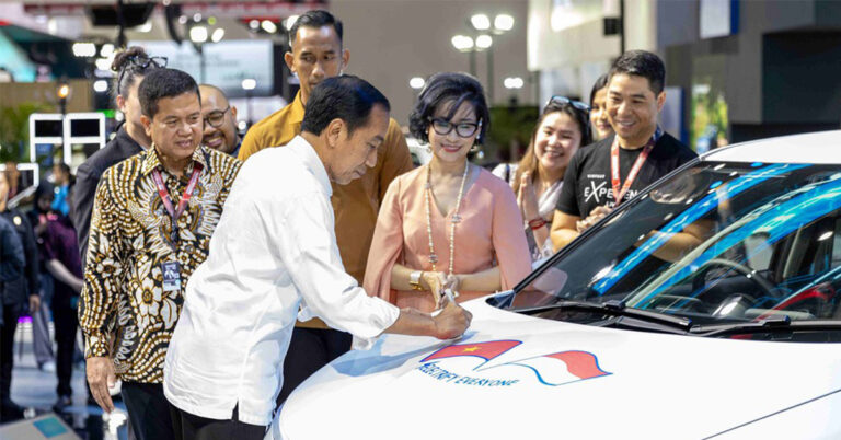 Không năm ngoài dự đoán, VinFast là tâm điểm chú ý hàng đầu tại Triển lãm Ô tô Quốc tế Indonesia 2024