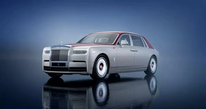 Một số hình ảnh về các mẫu xe trong BST giới hạn của Rolls-Royce.
