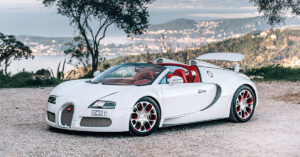 Cận cảnh siêu phẩm Bugatti Veyron Grand Sport "Wei Long" độc nhất thế giới vừa có chủ mới sau 12 năm, giá chỉ khoảng 40 tỷ