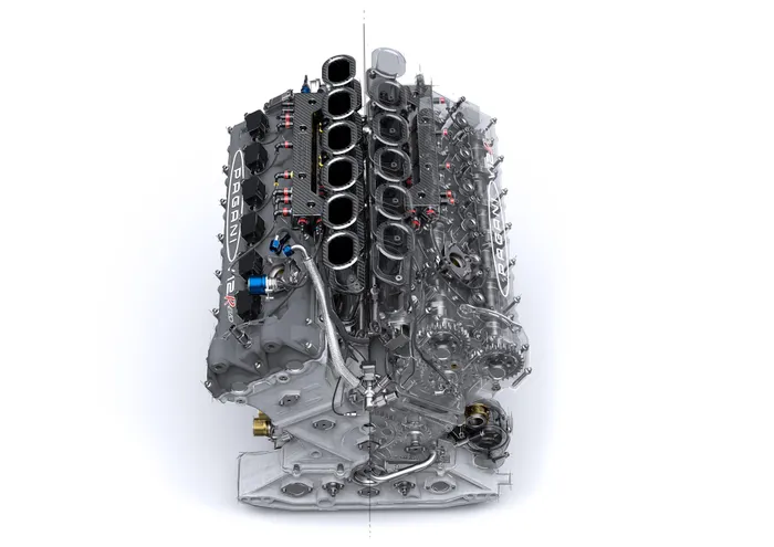  Trái tim của Pagani Huayra R Evo là khối động cơ V12-R Evo hút khí tự nhiên 6.0L, sản sinh công suất tối đa 900 mã lực và mô-men xoắn cực đại 770 Nm. Đi làm là hệ dẫn động cầu sau và hộp số 6 cấp tuần tự với 3 đĩa ly hợp đua. 