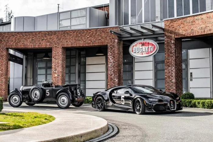 Bugatti Chiron Super Sport Hommage T50S 2024 mới là sự tôn vinh đến những nỗ lực đầu tiên của Bugatti tại Le Mans. Phiên bản Chiron Super Sport Hommage T50S sở hữu một số chi tiết độc đáo.