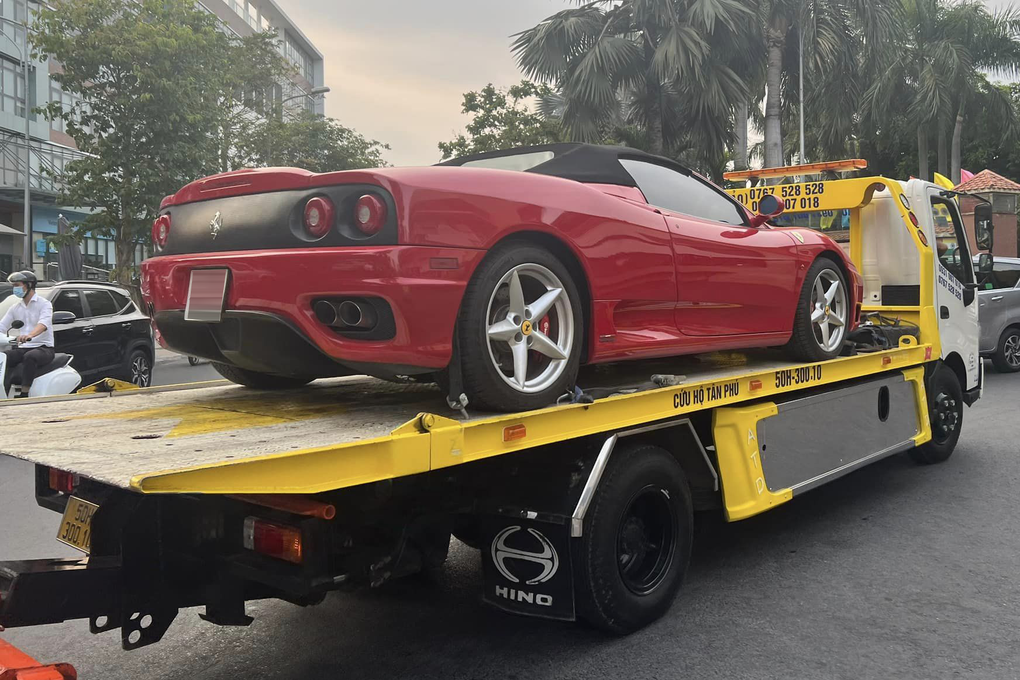 Ông Đặng Lê Nguyên Vũ mua lại hai siêu xe Ferrari hàng hiếm từng bán đi - 2