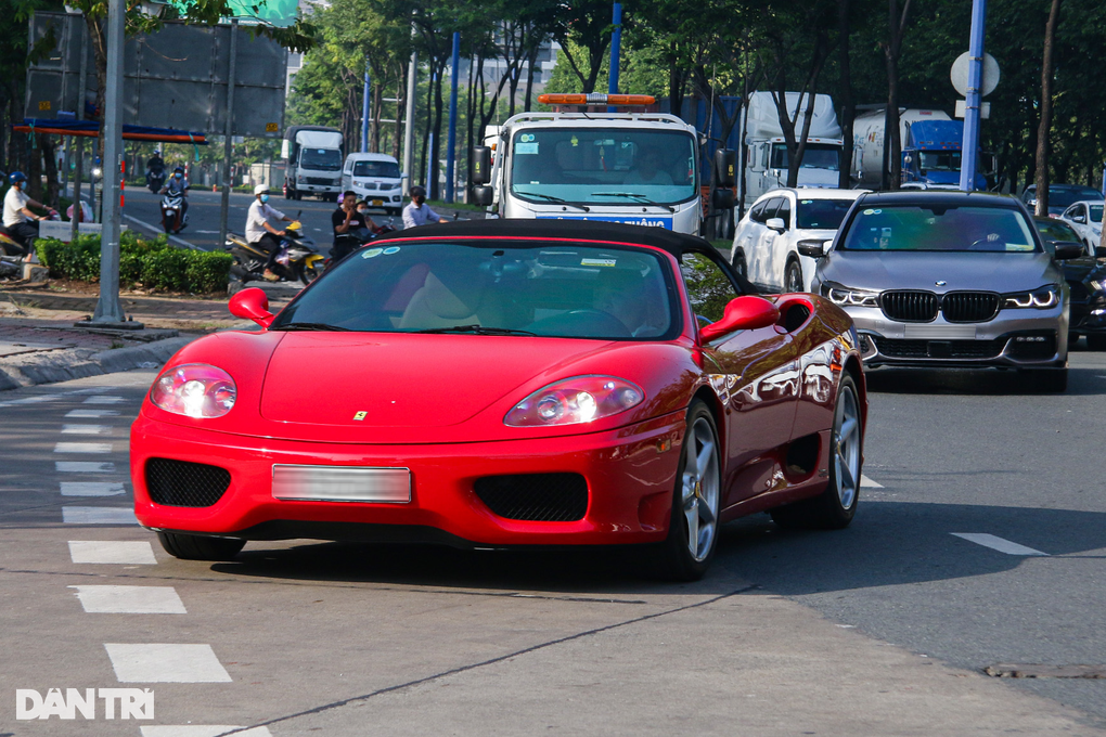 Ông Đặng Lê Nguyên Vũ mua lại hai siêu xe Ferrari hàng hiếm từng bán đi - 4