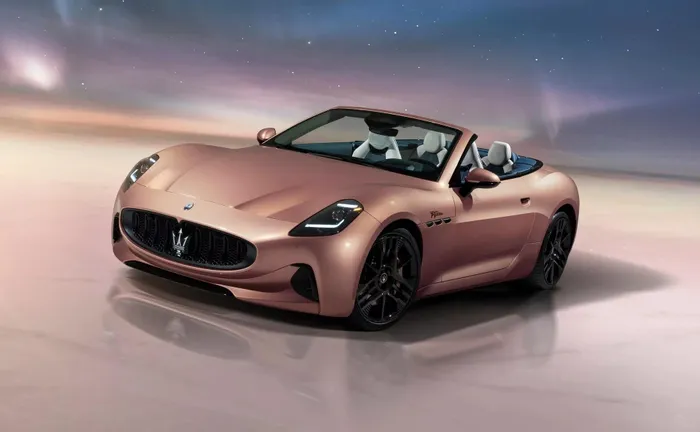  Không lâu sau khi giới thiệu GranCabrio 2024, Maserati chính thức ra mắt phiên bản thuần điện của dòng xe này - GranCabrio Folgore. 