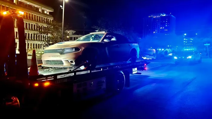  Nhằm triệt phá nạn đua xe trái phép, cảnh sát thành phố Birmingham bang Alabama (Mỹ) đã mở chiến dịch Knight Rider, thu giữ nhiều mẫu xe thể thao. 