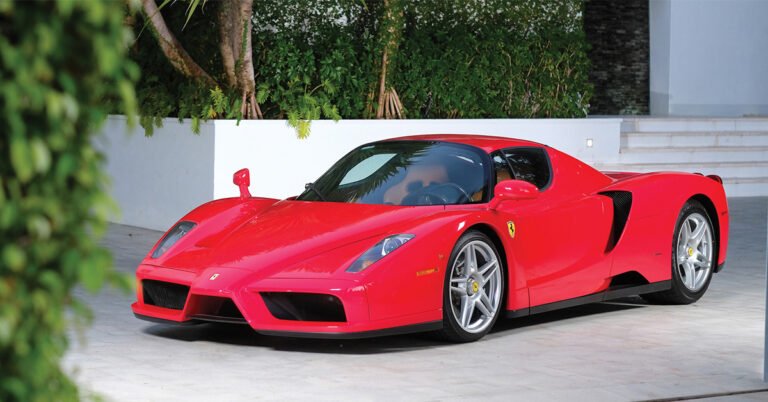 Ferrari Enzo: Khi tinh hoa hội tụ trong mẫu siêu xe tạo nên tên tuổi của thương hiệu "ngựa chồm"