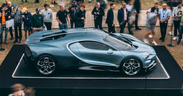 Điểm mặt dàn xe Bugatti hàng trăm tỷ tại sự kiện Goodwood Festival of Speed 2024: Siêu phẩm Tourbillon cũng góp mặt!
