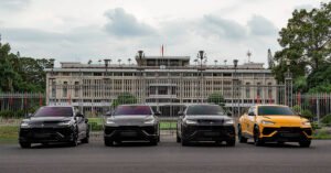 Cận cảnh dàn "bò mộng" Lamborghini Urus hơn 50 tỷ của đại gia Việt tụ họp tại TP.HCM