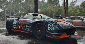 Ngắm cận cảnh “thần gió” Pagani Huayra BC Roadster giới hạn 40 chiếc tham gia hành trình Gumball 3000