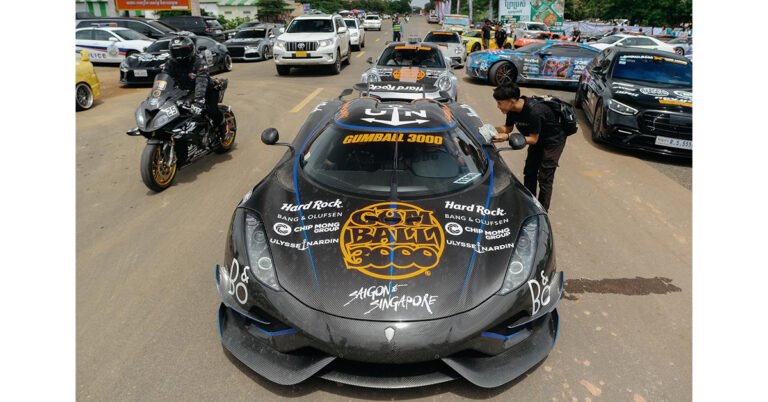 Để được tham gia Gumball 3000 lần thứ 25, mỗi chủ xe phải bỏ ra bao nhiêu tiền?