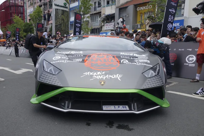  Lamborghini Huracan STO sở hữu động cơ V10 hút khí tự nhiên dung tích 5.2L, công suất tối đa 640 mã lực và mô-men xoắn cực đại 565 Nm. 